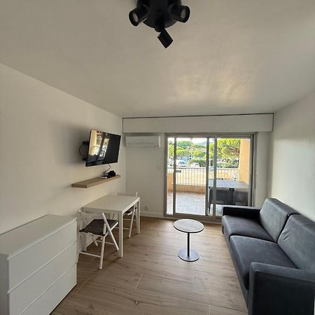 Apartament Super Studio Climatise Sur Le Port De Hyères Zewnętrze zdjęcie