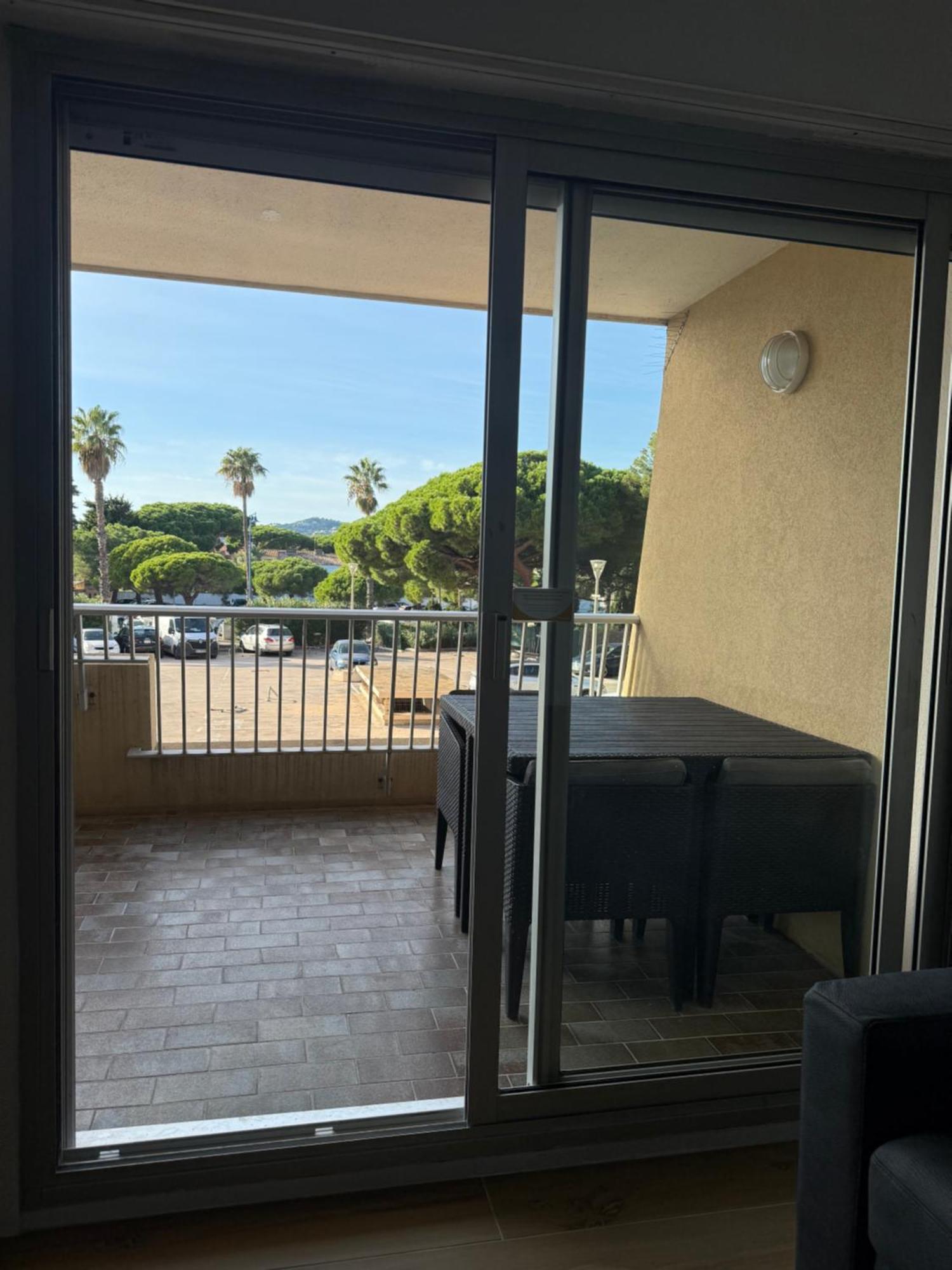 Apartament Super Studio Climatise Sur Le Port De Hyères Zewnętrze zdjęcie